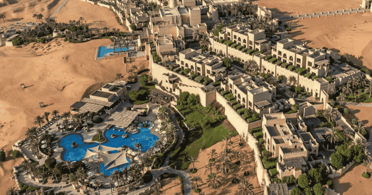 Desert hotel Anantara qasr al sarab